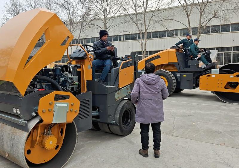 國外客戶來我廠參觀考察，并達成合作意向